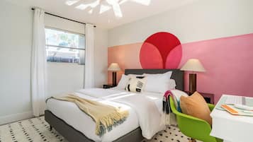 3 slaapkamers, een bureau, een strijkplank/strijkijzer, gratis wifi