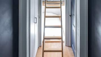 1 habitación, escritorio, wifi gratis y ropa de cama