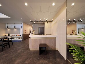 Interior - Nonsmoking Twin room Room only plan / Osaka Ōsaka (Osaka)