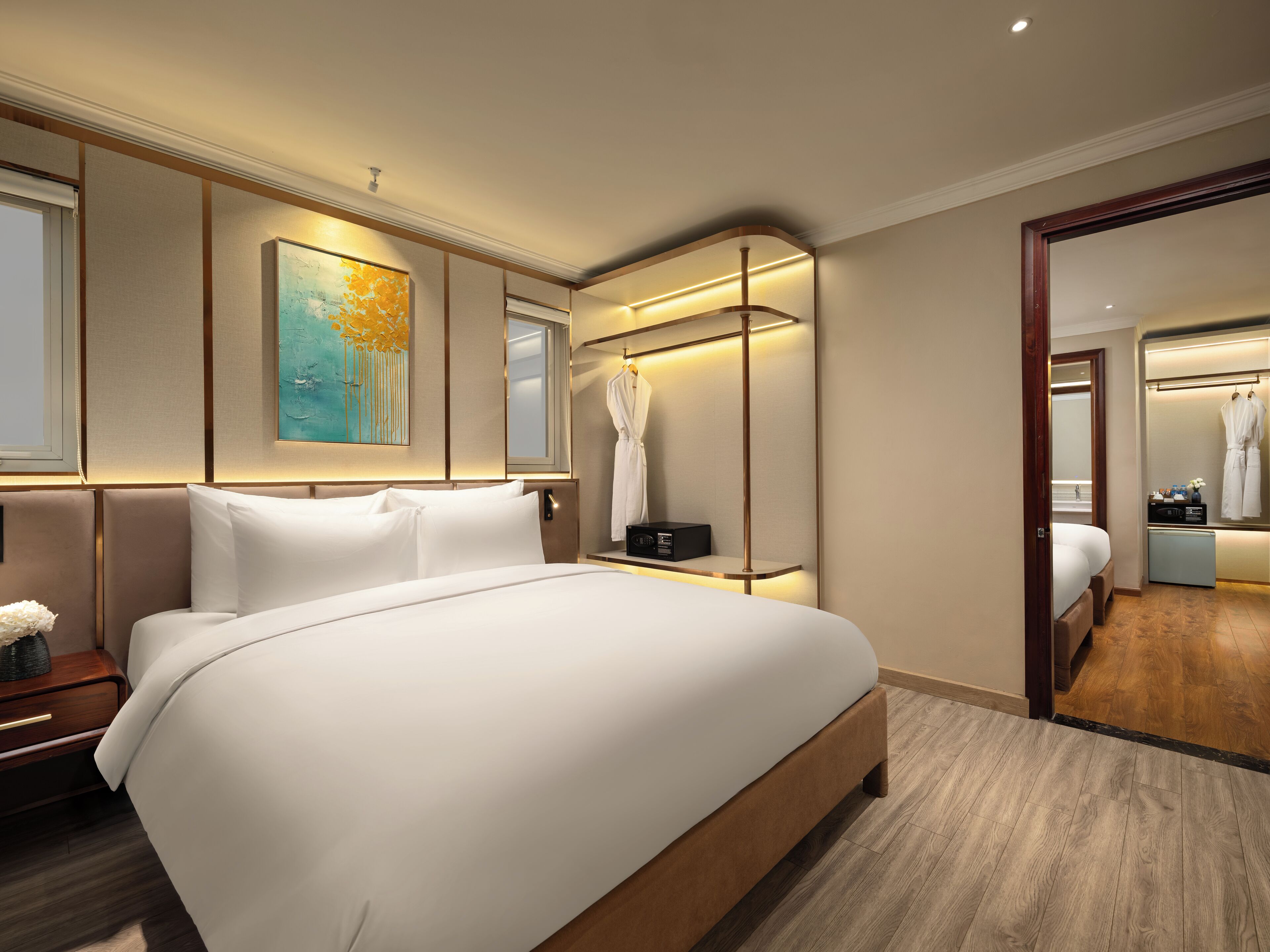 Family Connecting Room | Ropa de cama hipoalergénica y artículos del minibar gratis 