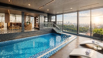Pool auf dem Dach