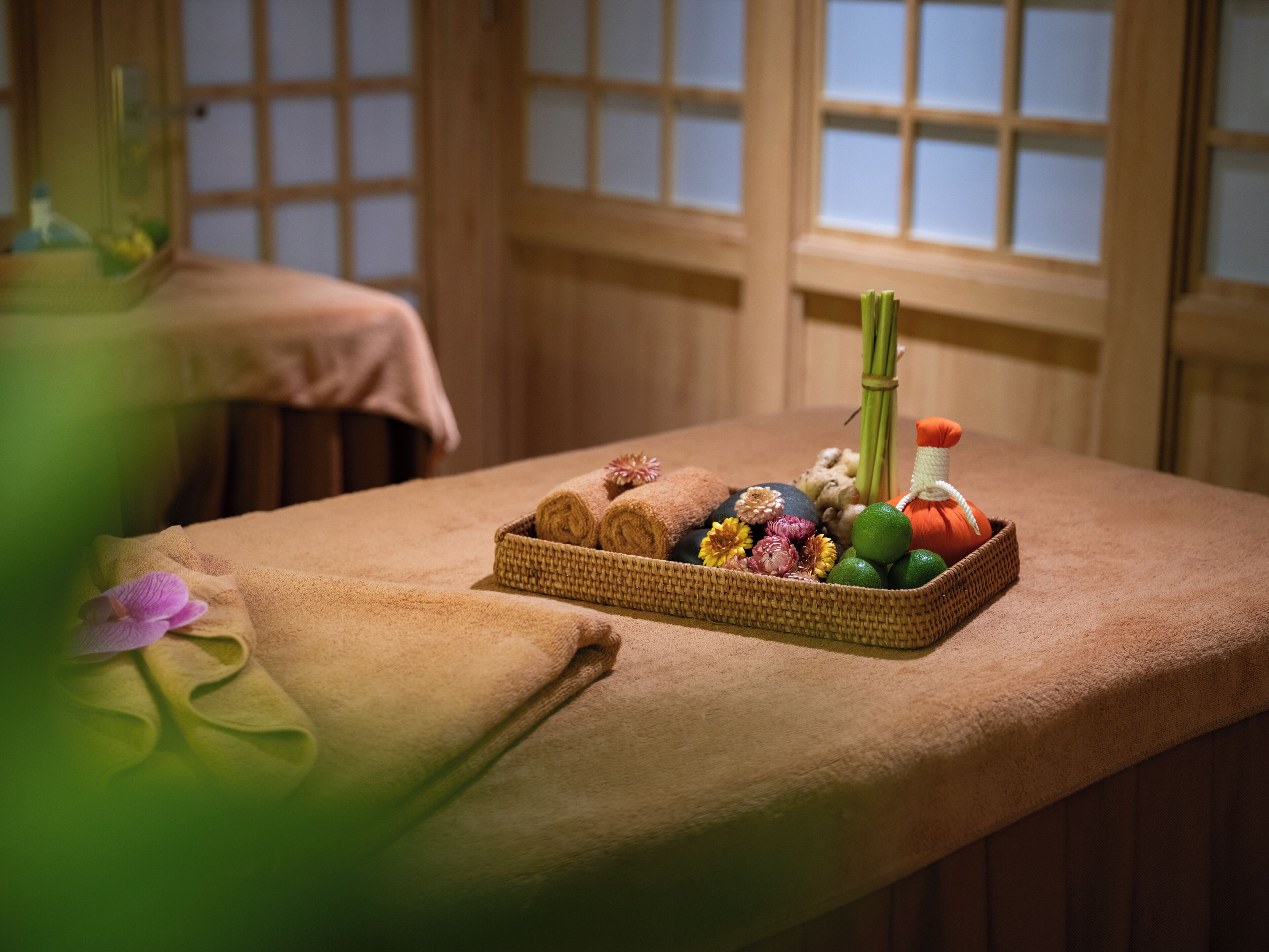 双人护理室、土耳其浴、身体护理、芳香疗法、热石按摩、泰式按摩