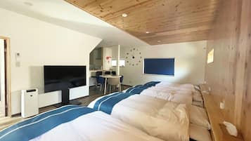3 bedrooms, desk, free WiFi, bed sheets