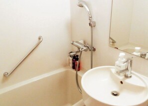 Secador de pelo y toallas