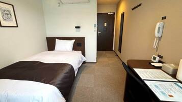 1 室のベッドルーム、デスク、アイロン / アイロン台、WiFi (無料)