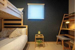 3 bedrooms, desk, free WiFi, bed sheets