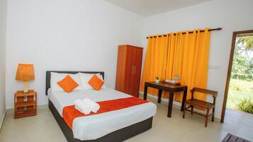 Schreibtisch, kostenloses WLAN