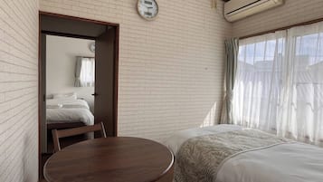 3 bedrooms, desk, free WiFi, bed sheets