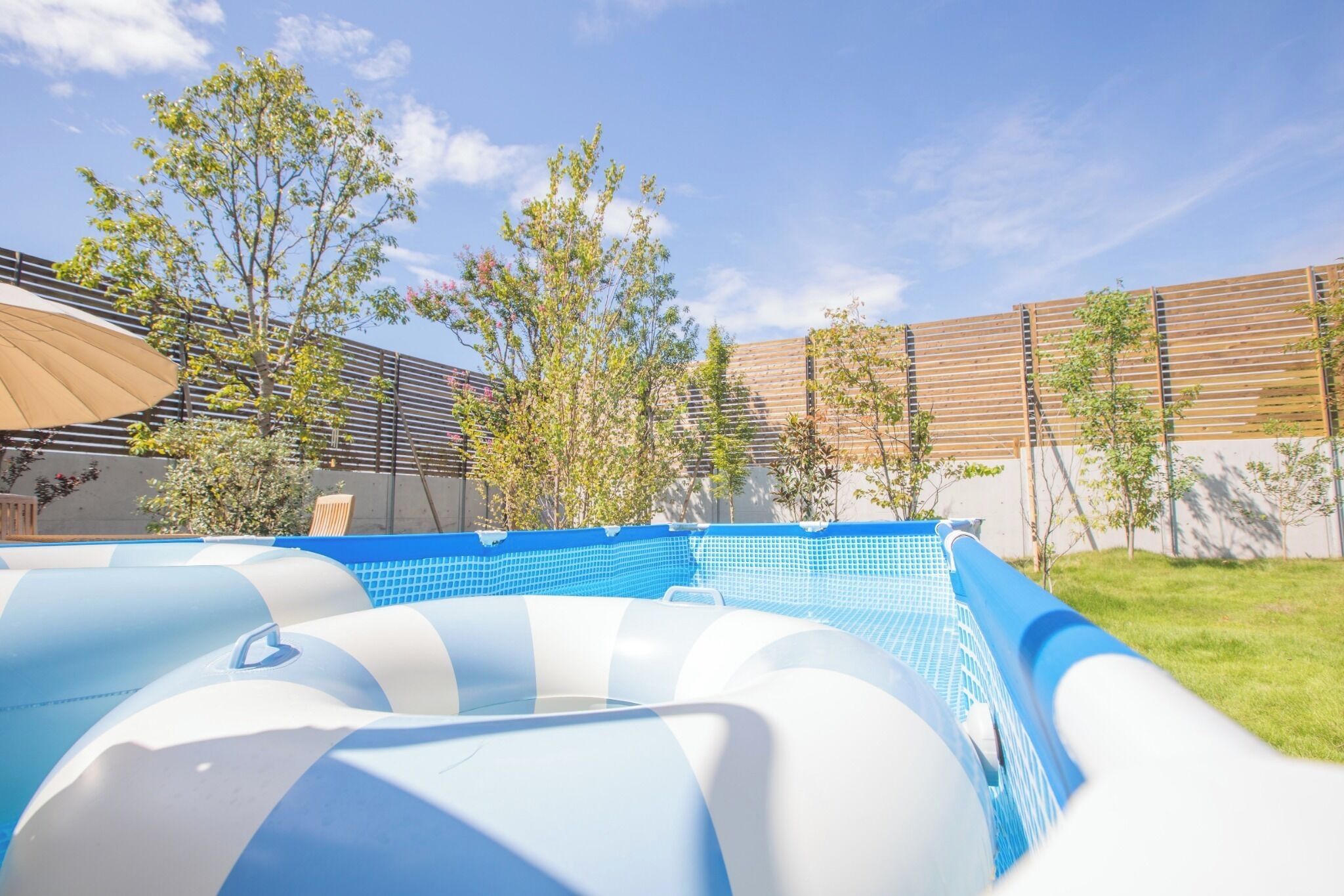 Bain à remous extérieur