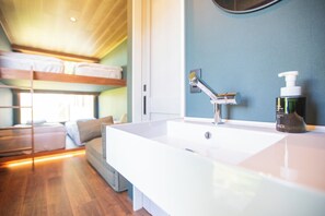 2 habitaciones, escritorio y wifi gratis 
