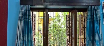 Jharna's Homestay with Kitchen,Dinning & a Garden view with in a City