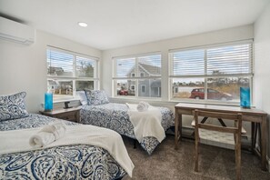 3 slaapkamers, een bureau, wifi, beddengoed