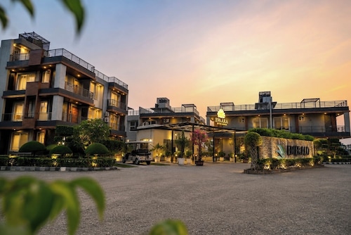 Evaara By The Ganges
