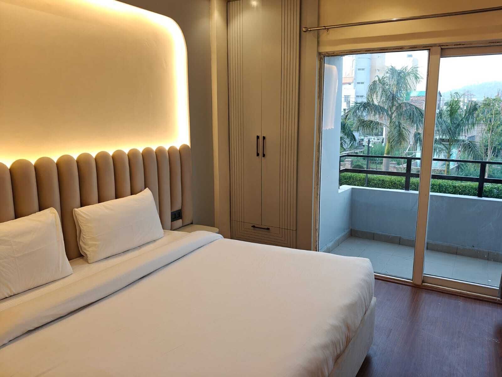 Blackout curtains, iron/ironing board, free WiFi, bed sheets