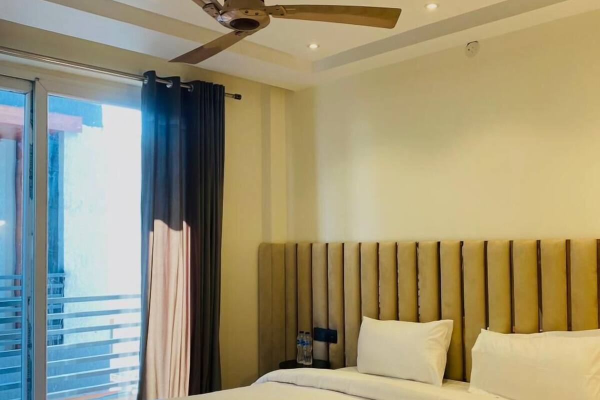 Family Suite with Balcony-Courtyard View