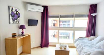 2 Rooms for 4 People