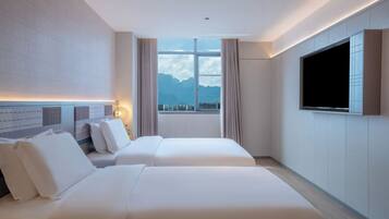 Laptop workspace, free WiFi