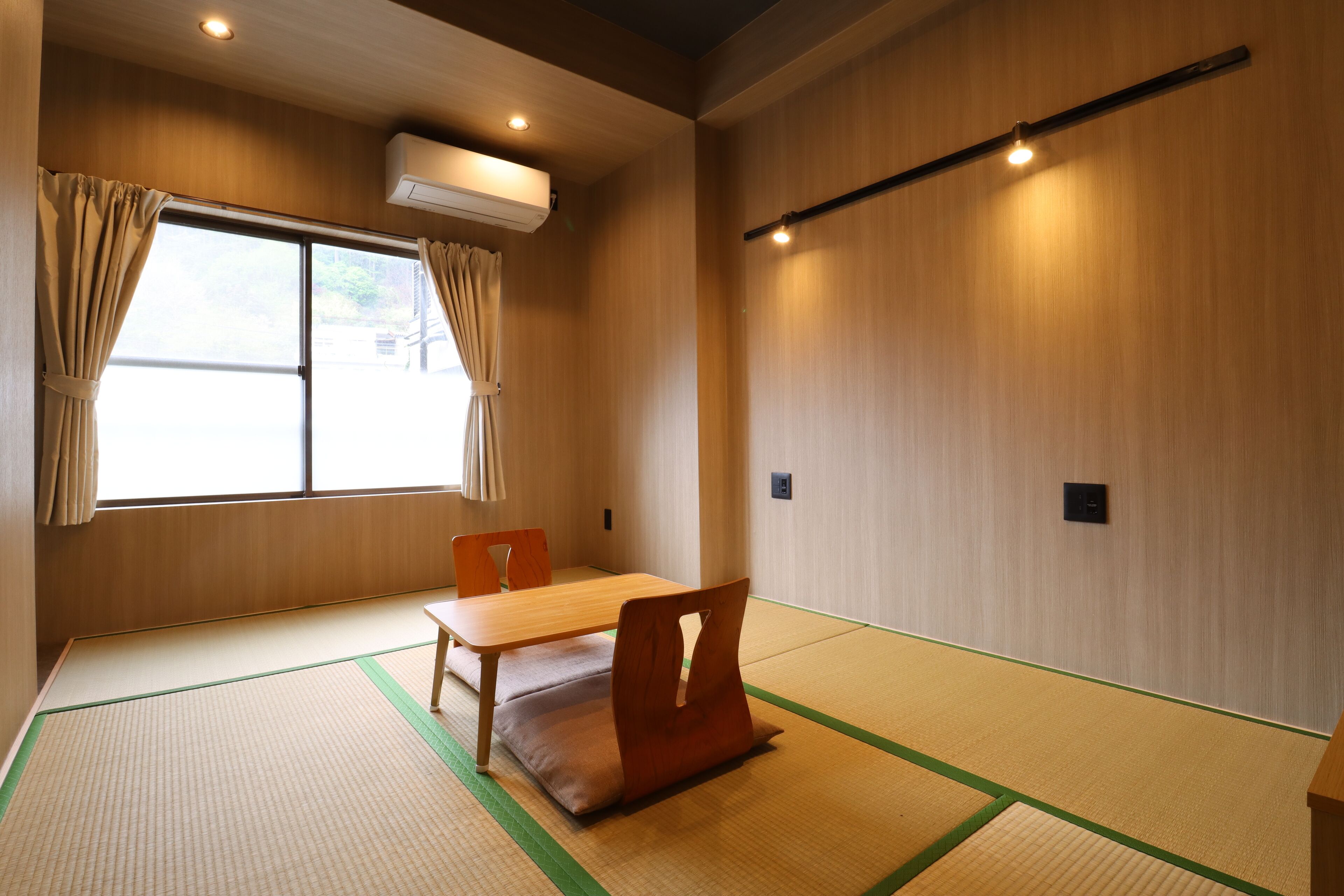 リニューアル  和室 (BTなし) 禁煙 | WiFi (無料)、ベッドシーツ