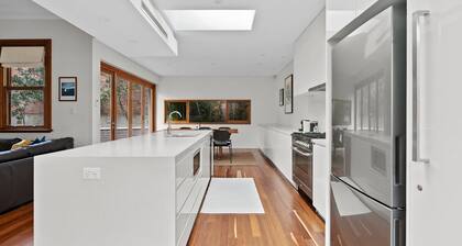 Charming Annandale Retreat