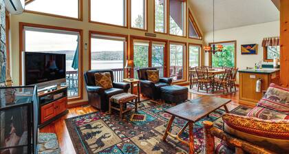 'Sweet Serenity' Schroon Lake Family Retreat!