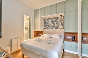 2 bedrooms, iron/ironing board, WiFi, bed sheets - Luxury and Architecture in Central Paris for 6 Pers (Paris)