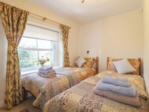 2 habitaciones, decoración personalizada y muebles diferentes