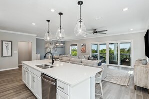 Interior - Beach More Worry Less: Save 20% Until Dec 19! (Pensacola)