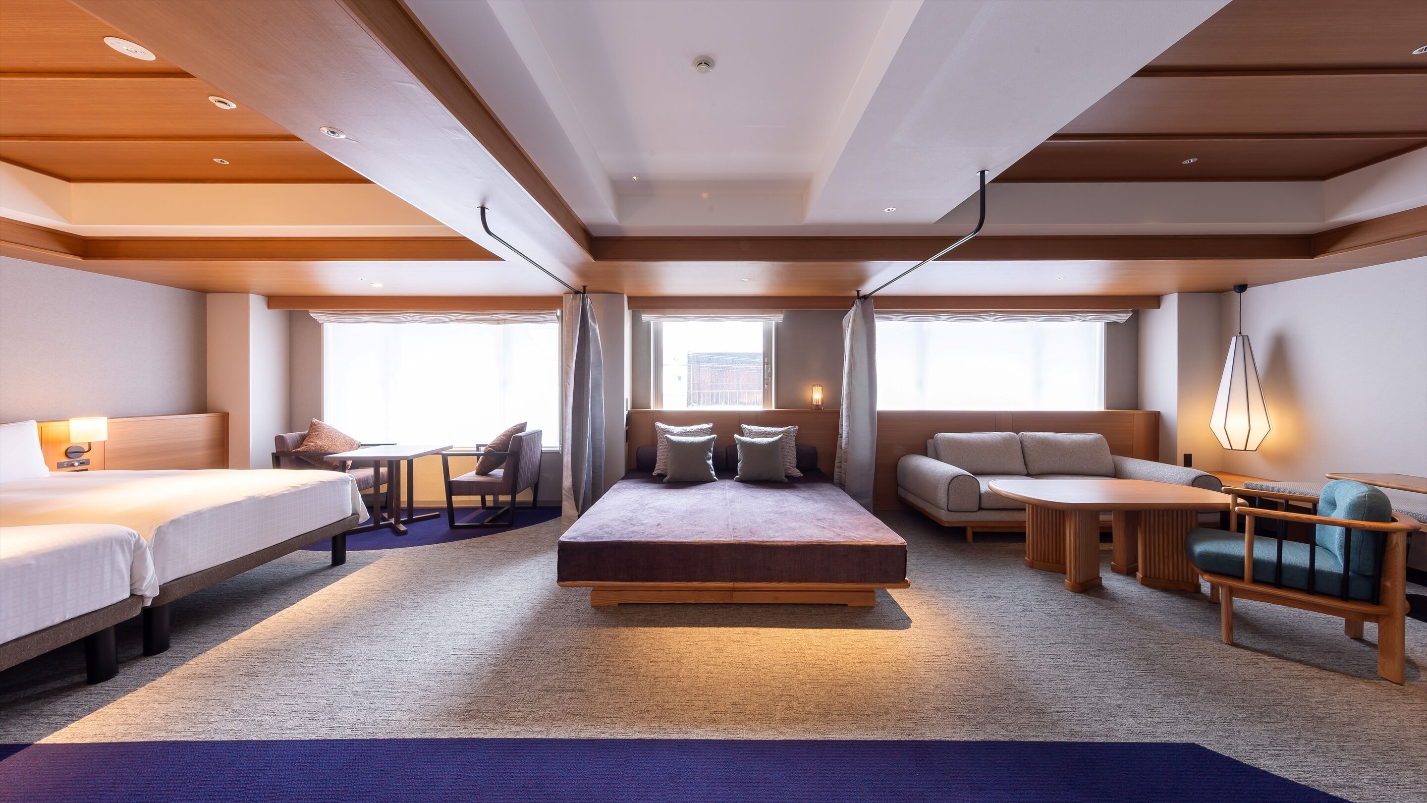 In-room safe, blackout curtains, free WiFi, bed sheets