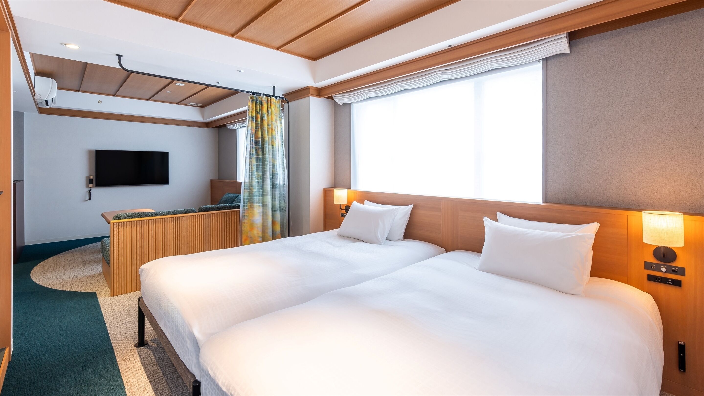 In-room safe, blackout curtains, free WiFi, bed sheets