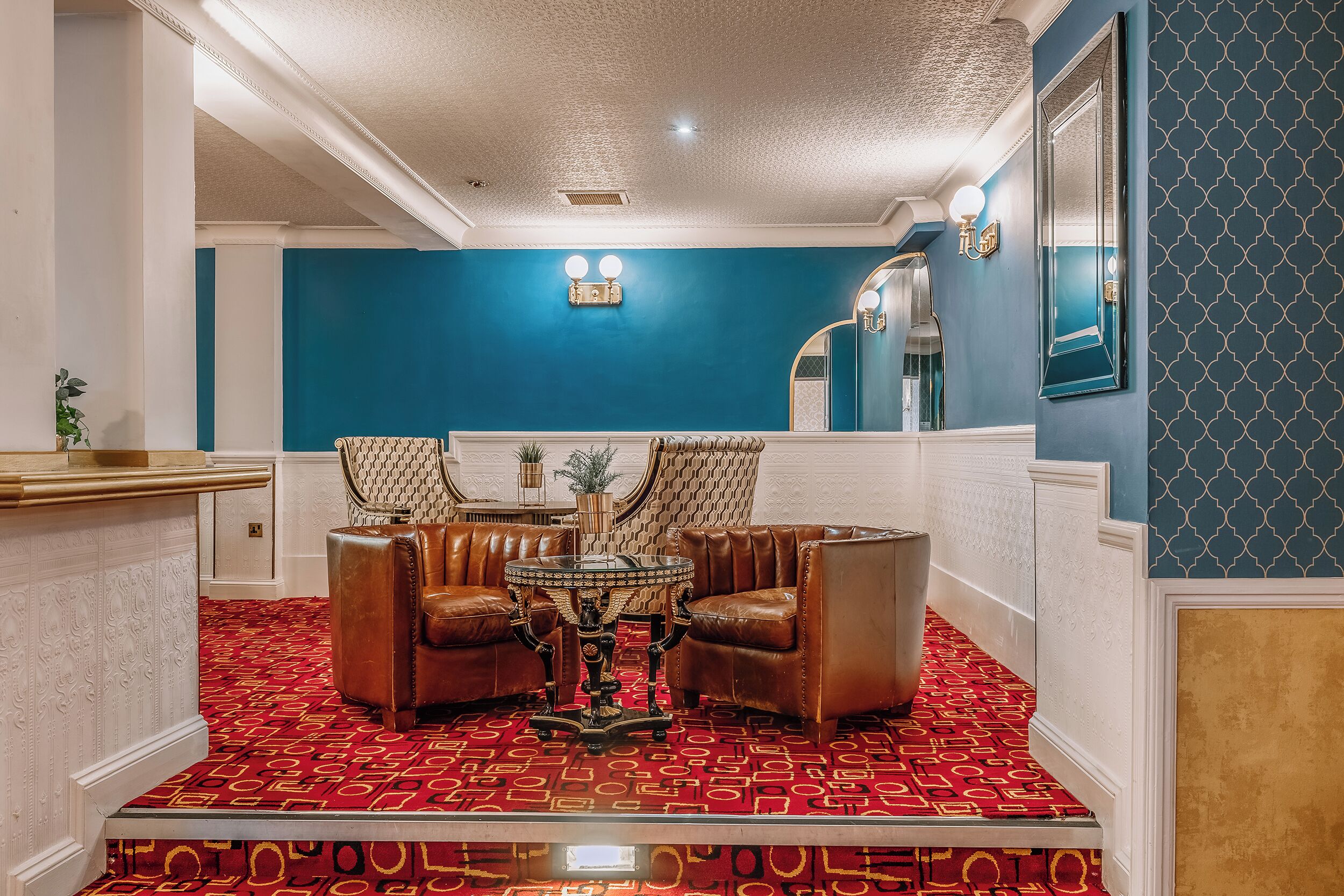 Tranquil Stay By The Sea Near Local Landmarks & Seafront Gardens - Westcliff-on-Sea