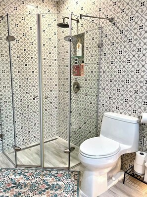 Towels, soap, toilet paper