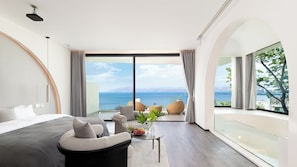 Superior Suite, Garden View | Laptop workspace, blackout drapes, iron/ironing board, rollaway beds - Anyu Aranya Collection Sea View Resort Hotel (Dali)