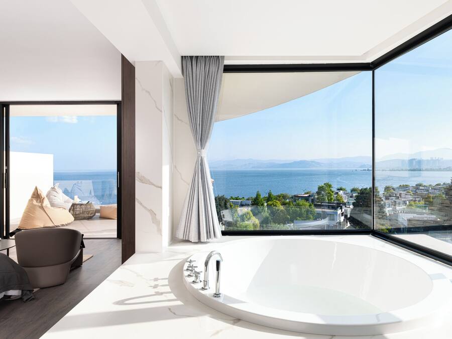 Design Double Room, Balcony, Sea View | Bathroom
