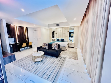 Exclusive Suite, Garden View | Living area | Smart TV, Netflix, streaming services, printers