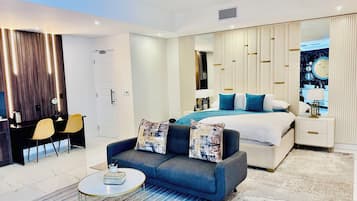 Exclusive-Suite, Gartenblick | Schreibtisch, laptopgeeigneter Arbeitsplatz, Bügeleisen/Bügelbrett