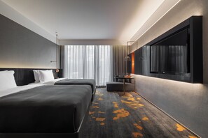 Family Room | In-room safe, blackout drapes, iron/ironing board, free WiFi - Wanda Yi Hotel Xi'an The Linow (Xi'an)