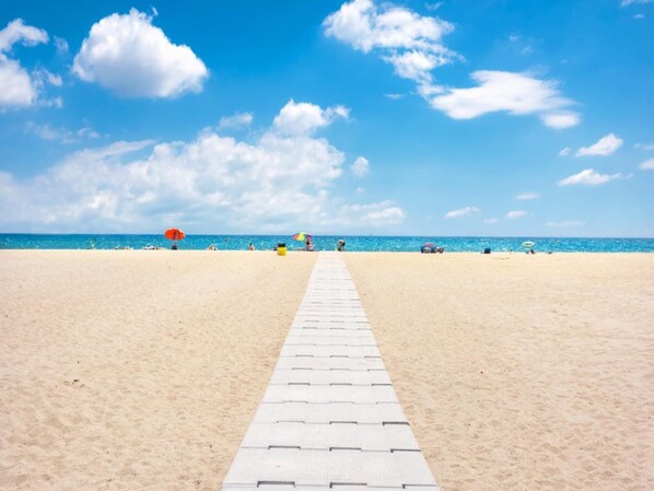 Strand