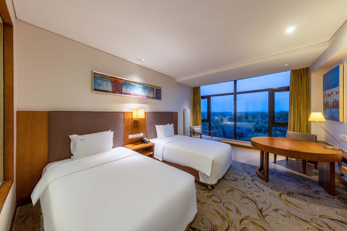 Signature Twin Room