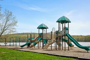 Children's area - Hot Tub + Sauna + Kayaks | Pet-Friendly Cabin | Lake Access | Atlas Point Lodge (Pocono Lake)