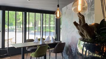 用餐