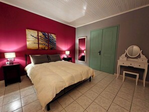 1 bedroom, free WiFi, bed sheets