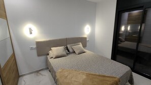 2 Schlafzimmer, Bügeleisen/Bügelbrett, kostenloses WLAN, Bettwäsche