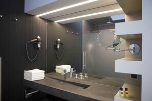 Hair dryer, towels