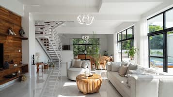 Luxury Villa, 3 Bedrooms | Living area | 32-inch Smart TV with digital channels