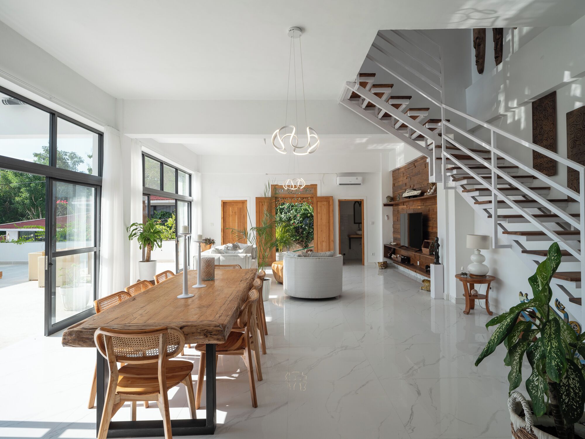 32-inch Smart TV with digital channels