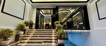 Royal Hanoi Hotel 