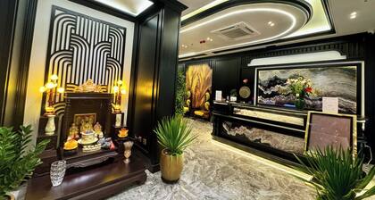 Royal Hanoi Hotel