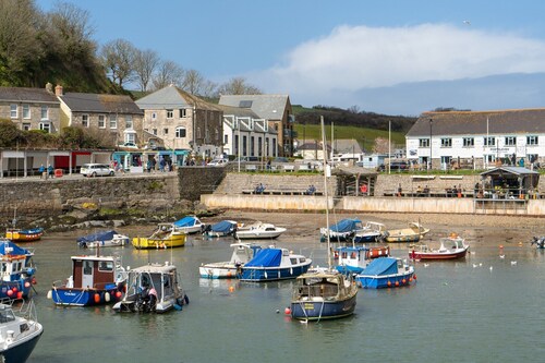 Cozy holiday apartment in Porthleven, No Deposit