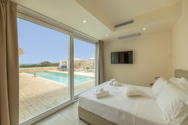 Villa, Multiple Bedrooms, Smoking, Private Pool