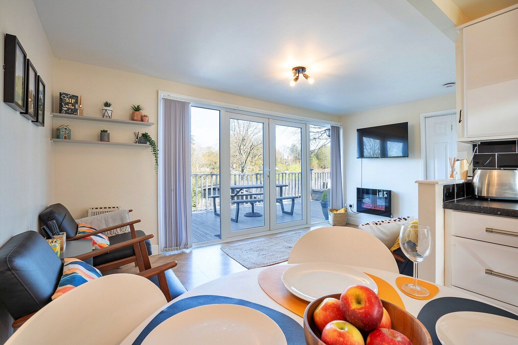 تلفزيون ذكي